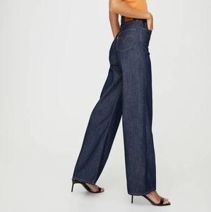 Levi’s Premium Ribcage Wide Leg Jeans Size 24